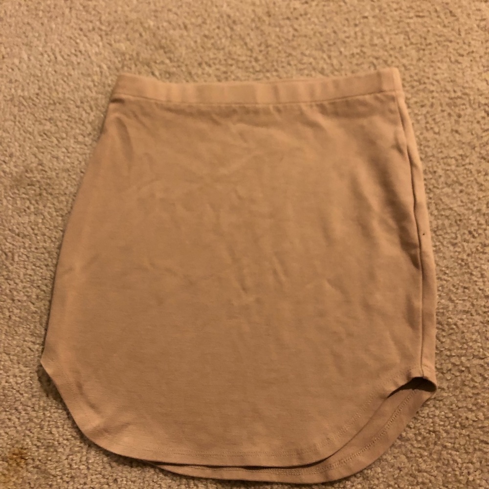 Nude tight skirt
